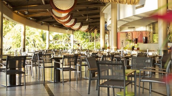タヒチ・パールビーチリゾートのレストラン&バー